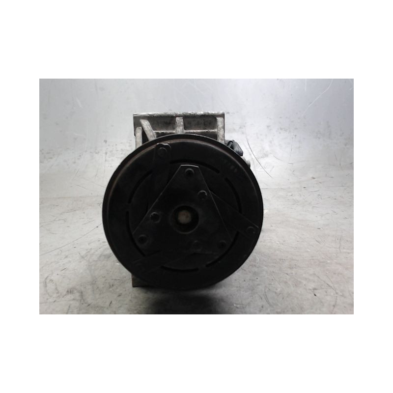 COMPRESSEUR AIR CONDITIONNE DACIA SANDERO