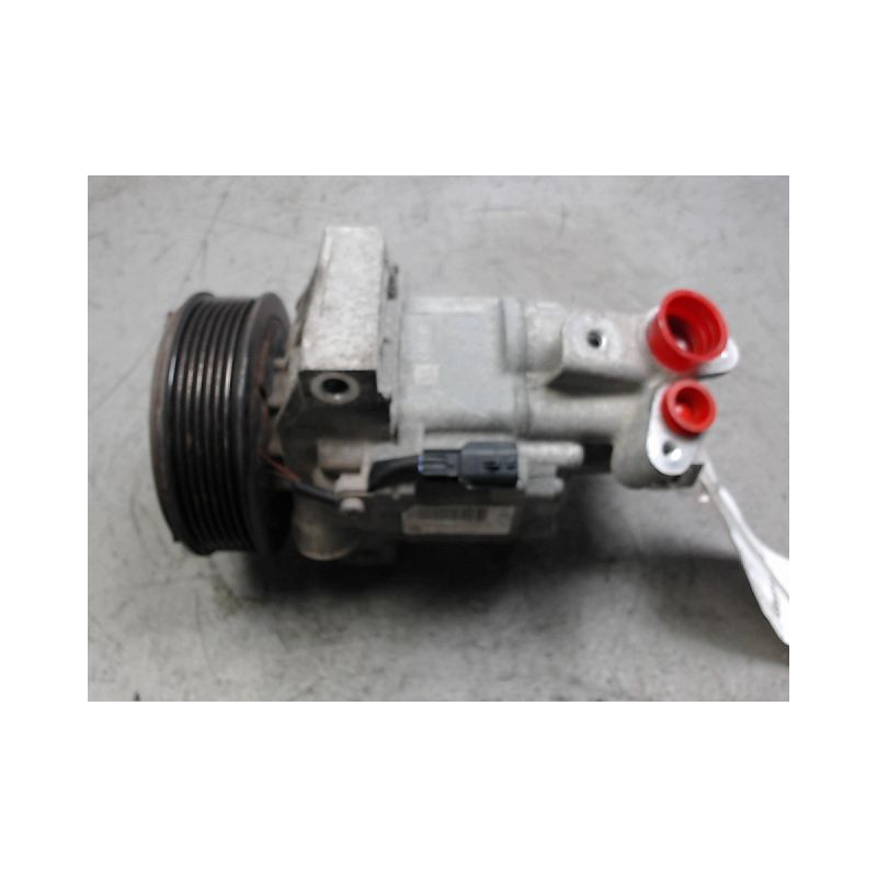 COMPRESSEUR AIR CONDITIONNE DACIA SANDERO