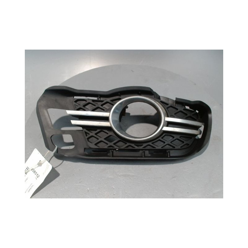 OBTURATEUR PHARE ADDITIONNEL PARE-CHOC AVD MERCEDES CLASSE C BREAK 2004-