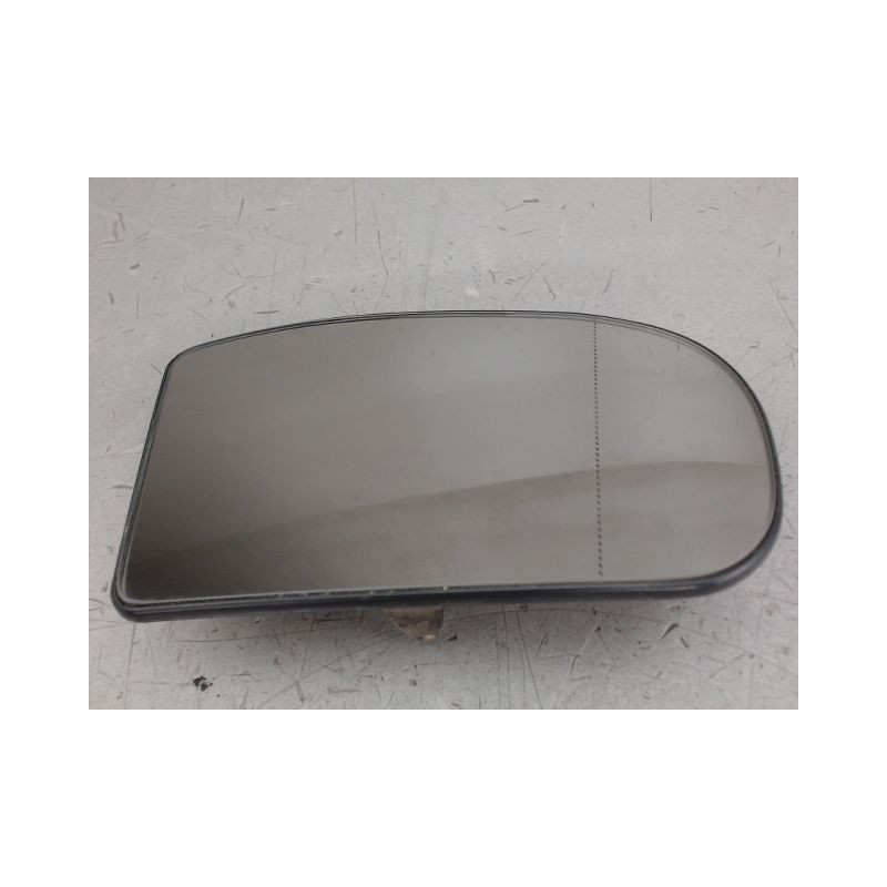 GLACE RETROVISEUR EXT D MERCEDES CLASSE E