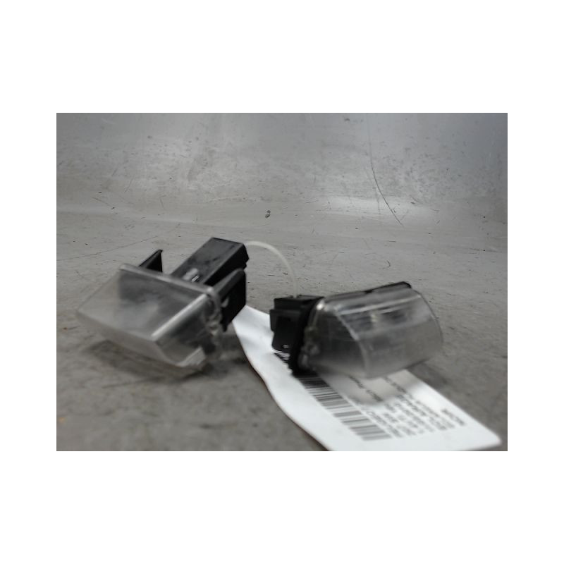 ECLAIREUR PLAQUE DE POLICE PEUGEOT 207 SW