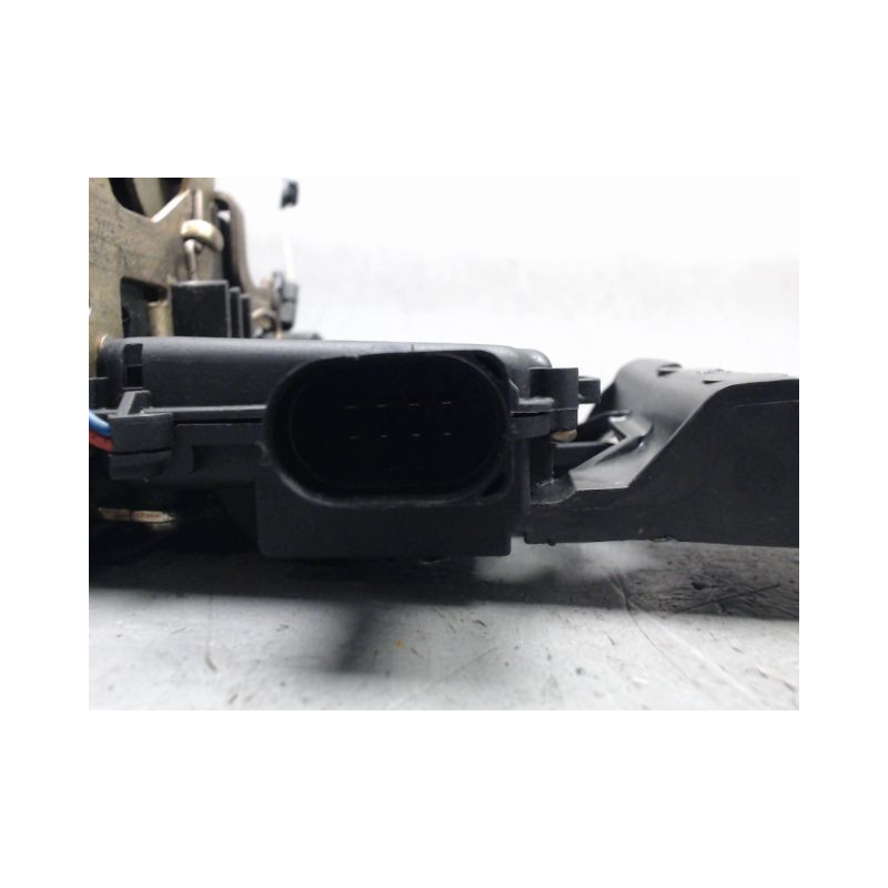 SYSTEME CONDAMNATION AVANT DROIT VOLKSWAGEN GOLF IV 98-2004