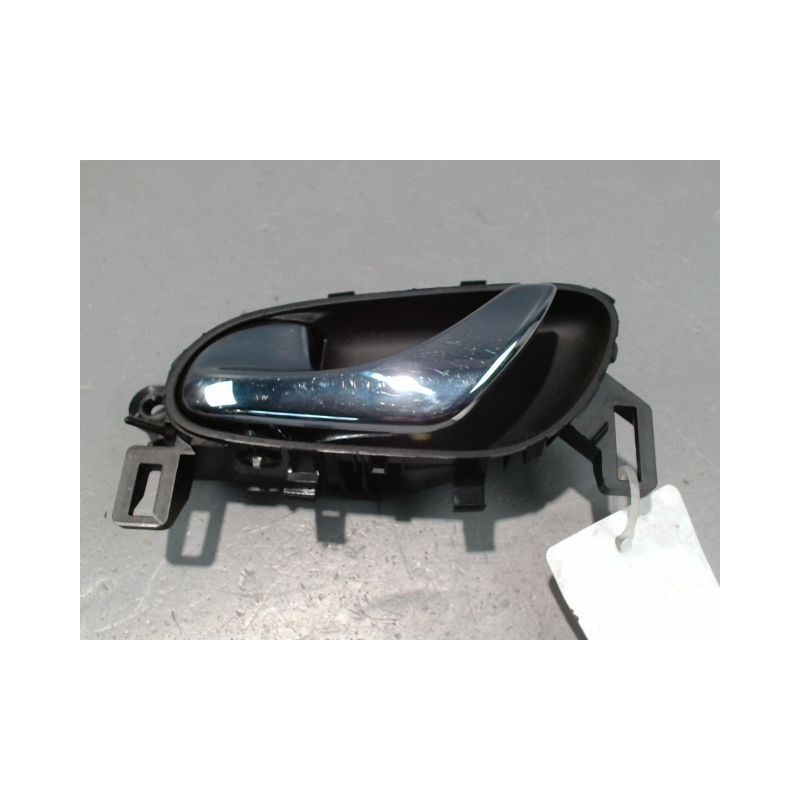 POIGNEE INTERIEURE PORTE AVANT GAUCHE NISSAN QHASQAI 2007-