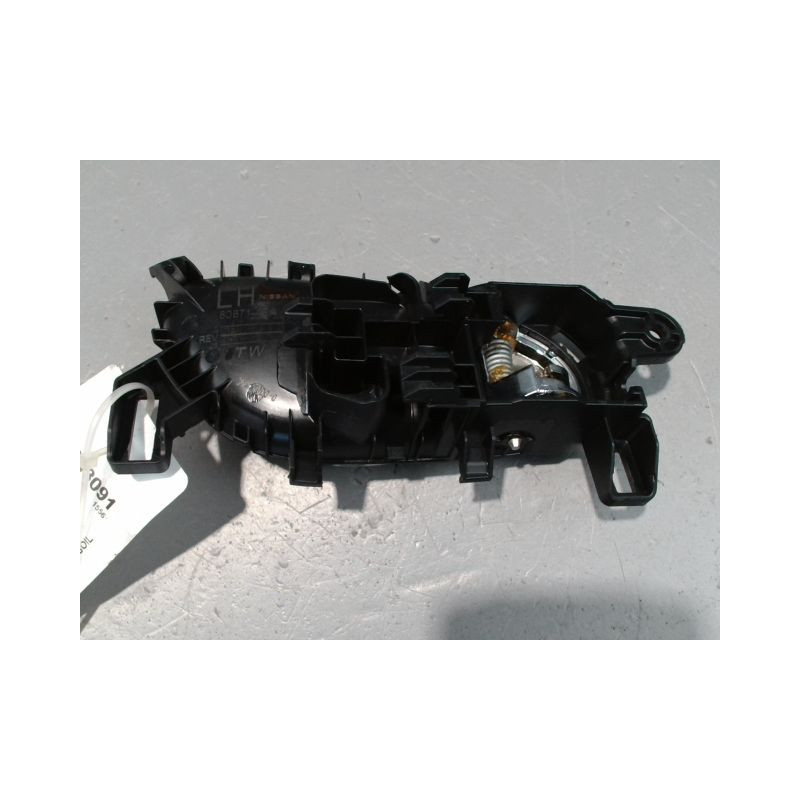 POIGNEE INTERIEURE PORTE AVANT GAUCHE NISSAN QHASQAI 2007-