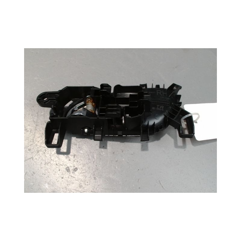 POIGNEE INTERIEURE PORTE ARRIERE DROIT NISSAN QHASQAI 2007-