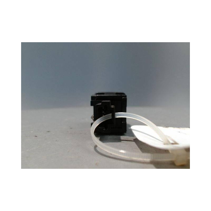 BOUTON DE WARNING NISSAN QHASQAI 2007-