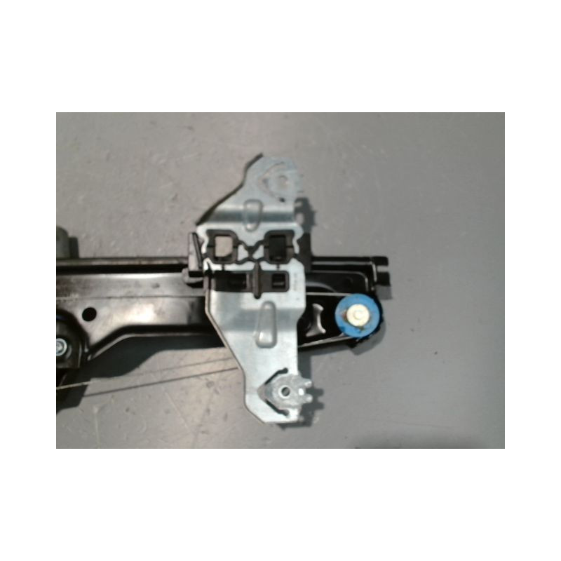 MECANISME+MOTEUR LEVE-GLACE AVANT DROIT NISSAN QHASQAI 2007-