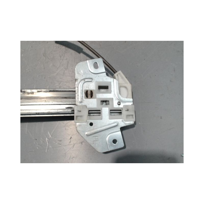 MECANISME+MOTEUR LEVE-GLACE AVANT GAUCHE KIA RIO 2005-