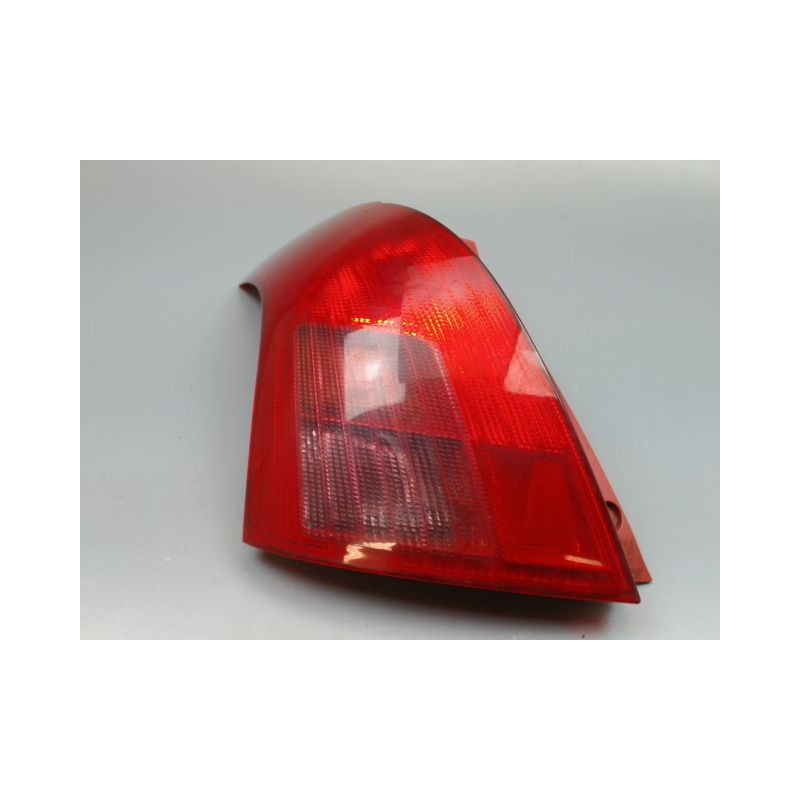 FEU ARRIERE GAUCHE  SUZUKI SWIFT III 2005-2011