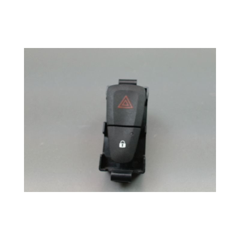 BOUTON DE WARNING DACIA SANDERO II Phase 1 2012-...