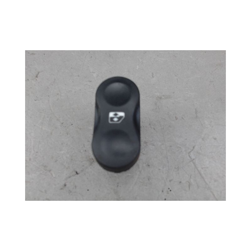 COMMANDE LEVE-GLACE PORTE AVG DACIA SANDERO