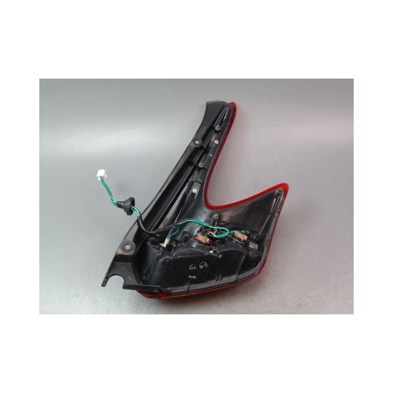 FEU ARRIERE GAUCHE  NISSAN JUKE Phase 1 2010-...