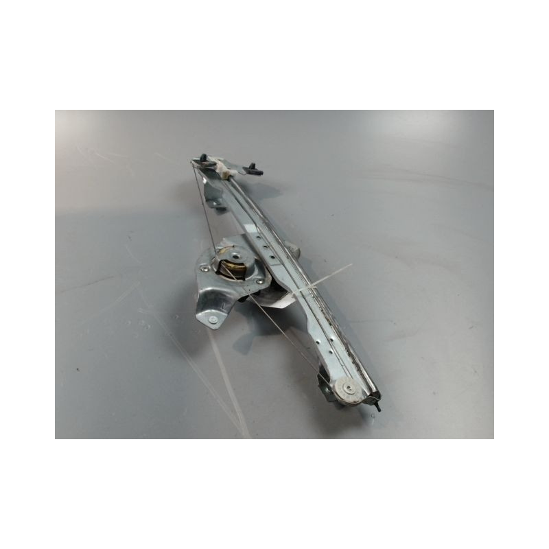 MECANISME+MOTEUR LEVE-GLACE AVANT GAUCHE DACIA DUSTER 2010-