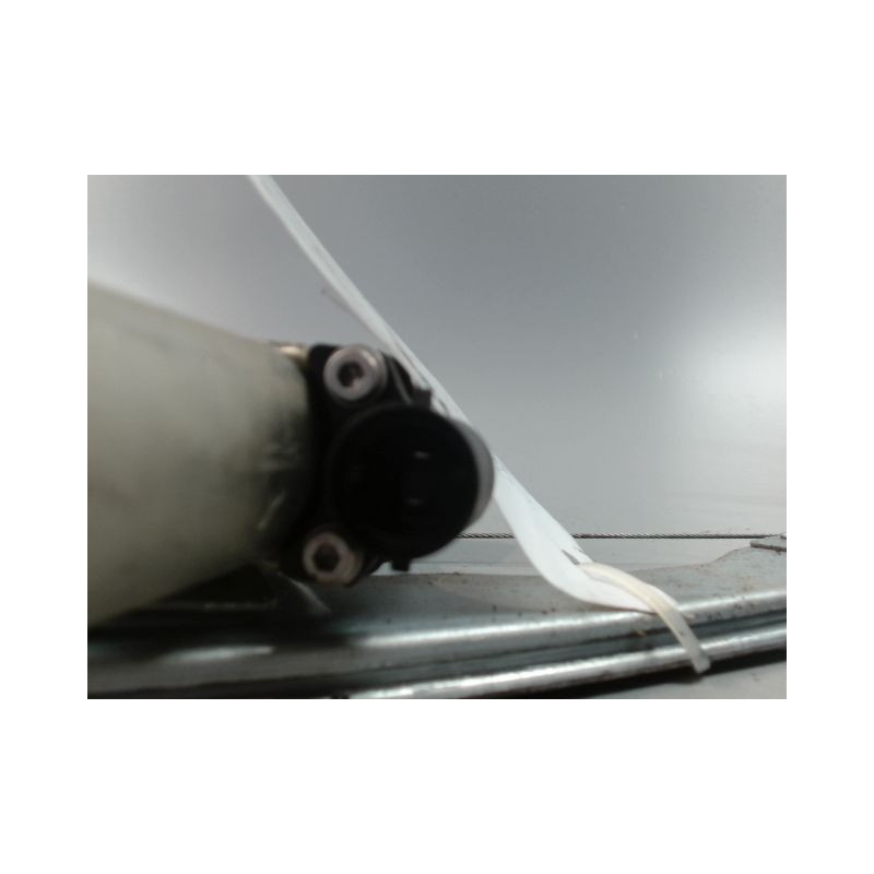 MECANISME+MOTEUR LEVE-GLACE AVANT GAUCHE DACIA DUSTER 2010-