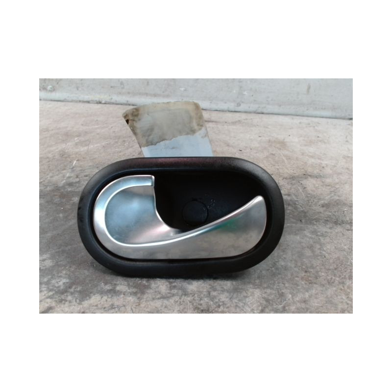 POIGNEE INTERIEURE PORTE AVANT GAUCHE RENAULT TWINGO