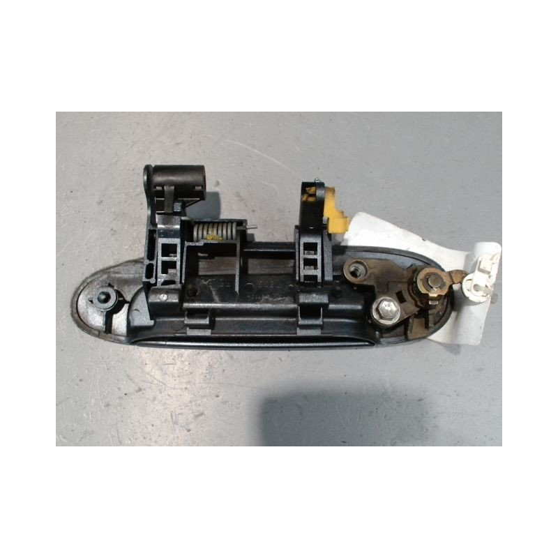 POIGNEE EXTERIEURE PORTE AVANT DROIT TOYOTA YARIS 2003-