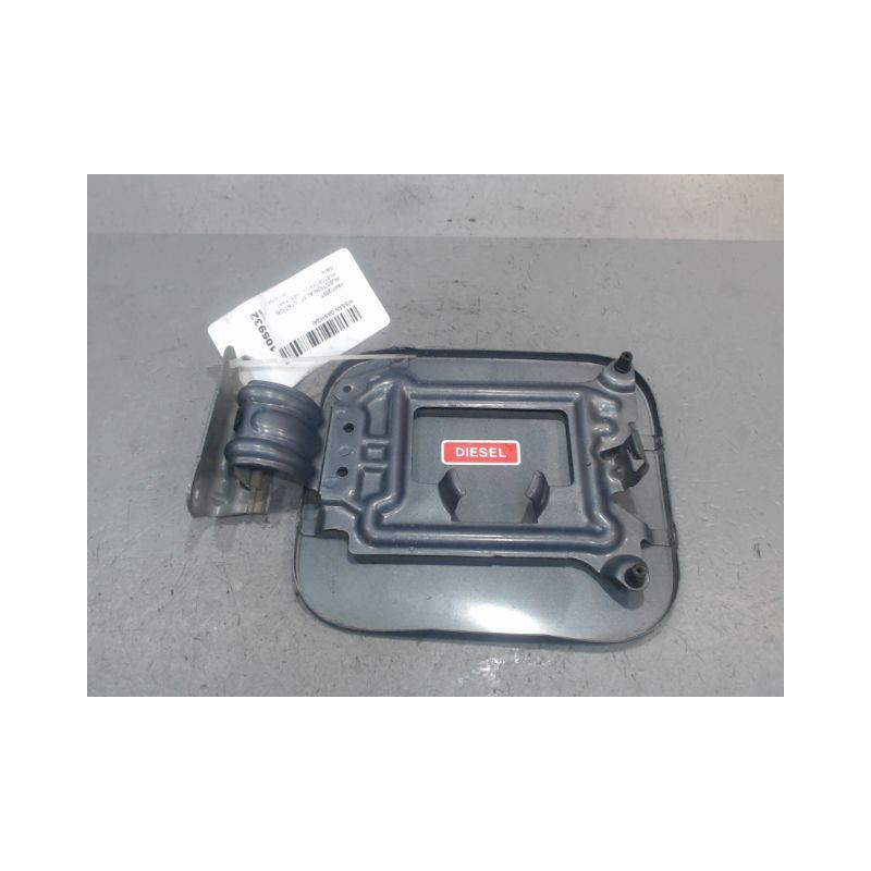 VOLET DE TRAPPE CARBURANT NISSAN QASHQAI