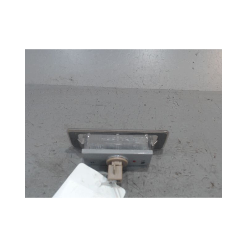 ECLAIREUR PLAQUE DE POLICE GAUCHE KIA STONIC