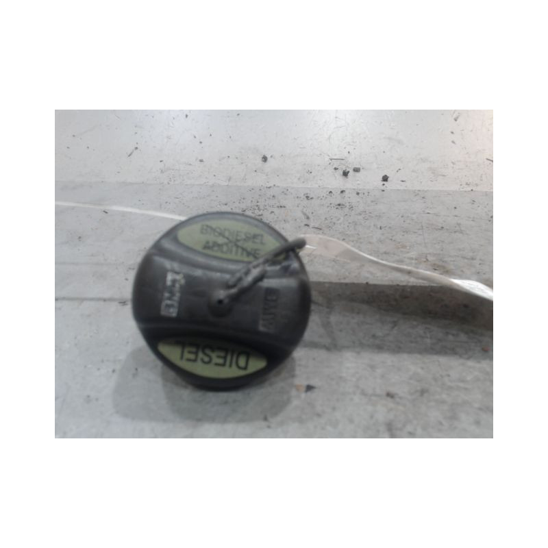 BOUCHON RESERVOIR A CARBURANT B.M.W. SERIE 3