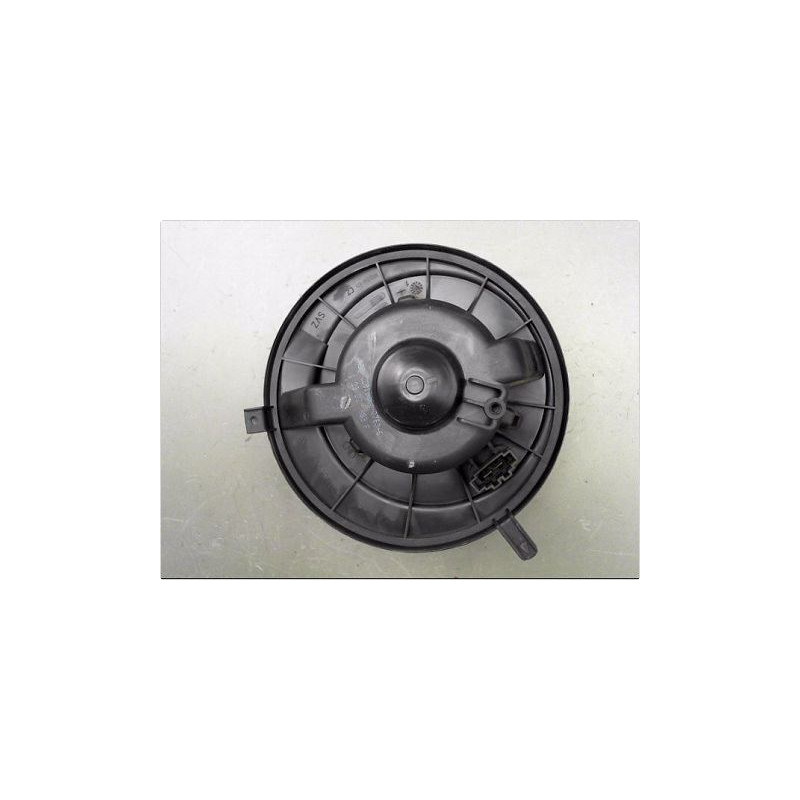 MOTEUR VENTILATEUR CHAUFFAGE VOLKSWAGEN GOLF V 2003-2009