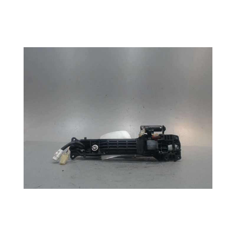 POIGNEE EXTERIEURE PORTE AVANT DROIT SUZUKI SWIFT