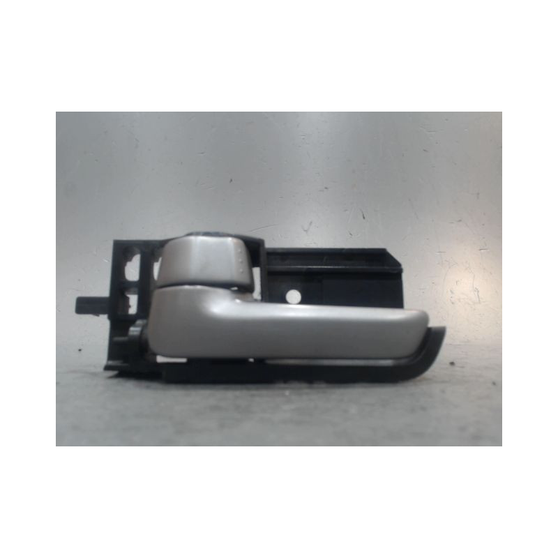 POIGNEE INTERIEURE PORTE AVANT GAUCHE SUZUKI SWIFT