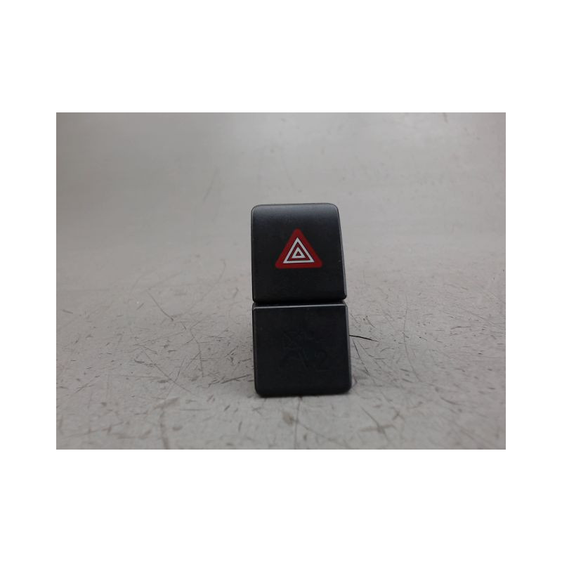 BOUTON DE WARNING OPEL AGILA