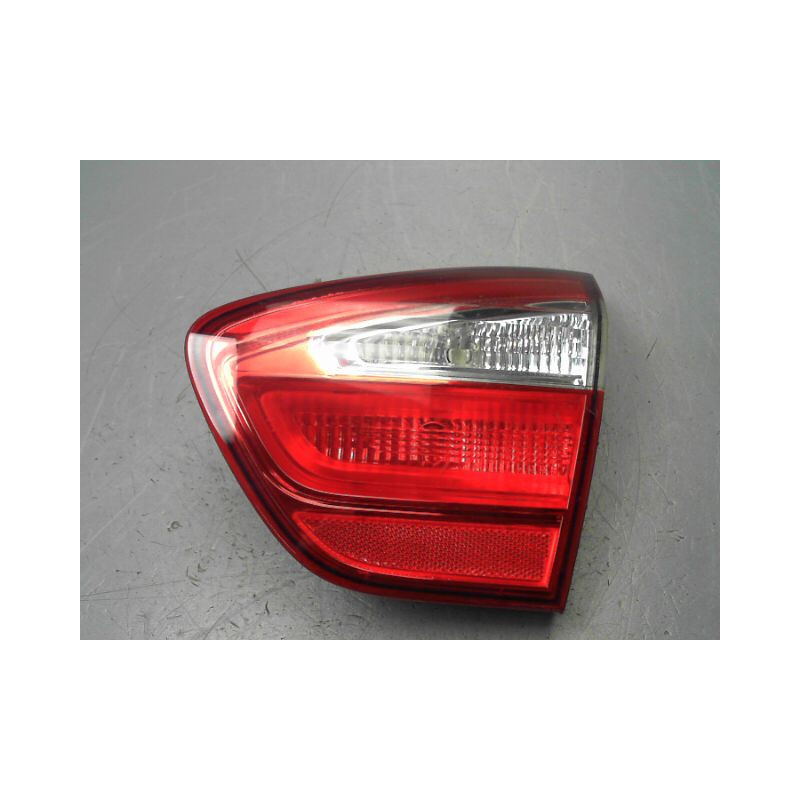 FEU ARRIERE INTERIEUR DROIT KIA RIO II Phase 1 2005-2009