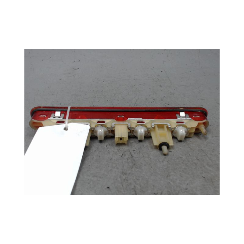 FEUX STOP SUPPLEMENTAIRE PEUGEOT 207 5P