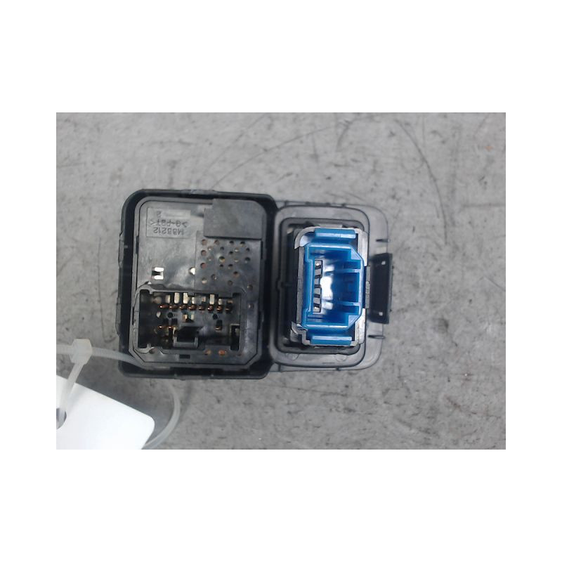 COMMANDE RETROVISSEUR EXTERIEUR ELECTRIQUE HONDA CR-V -2002