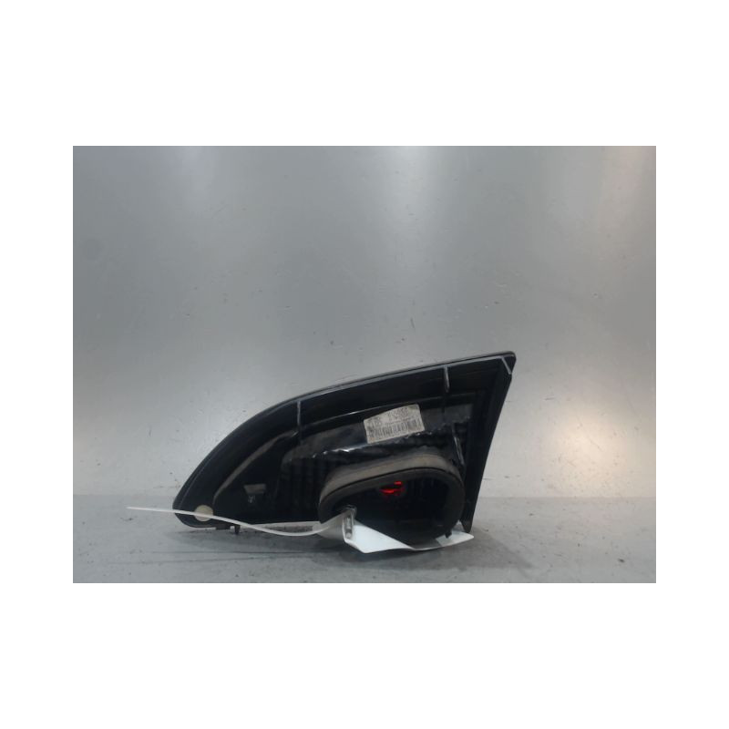 FEU ARRIERE INTERIEUR GAUCHE RENAULT MEGANE