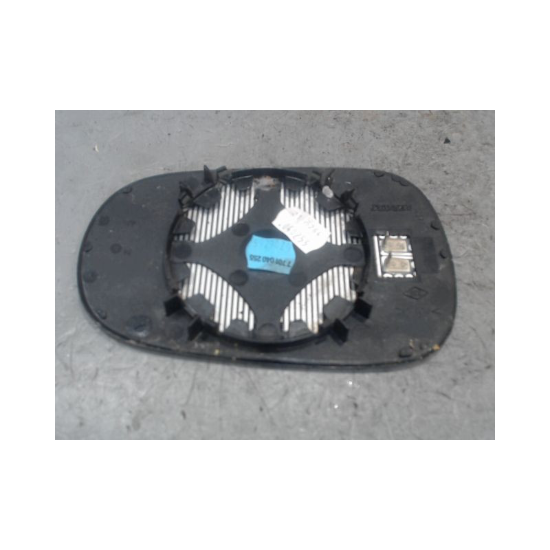GLACE RETROVISEUR EXT D RENAULT MEGANE