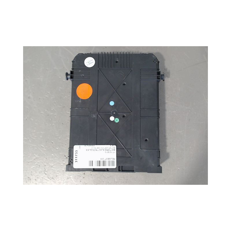 BOITIER GESTION HABITACLE PEUGEOT 208