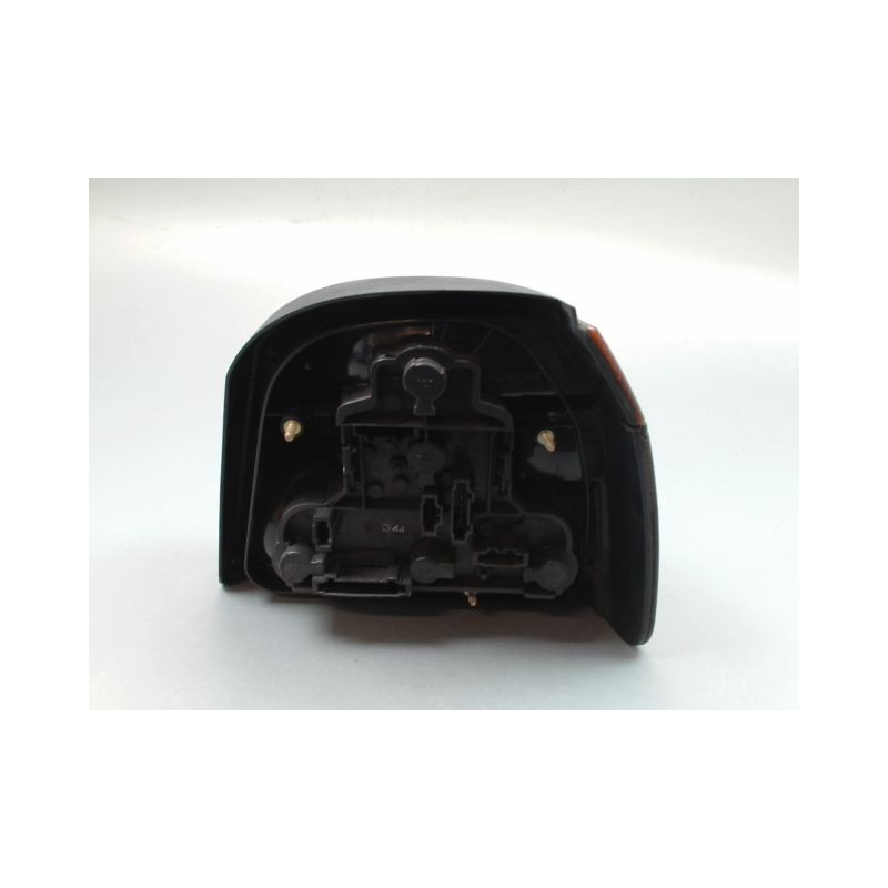 FEU ARRIERE GAUCHE  VOLKSWAGEN GOLF III (1H) 1992-1997