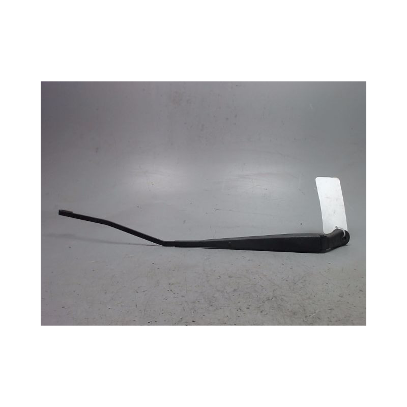 BRAS ESSUIE-GLACE AVANT DROIT SUZUKI SWIFT