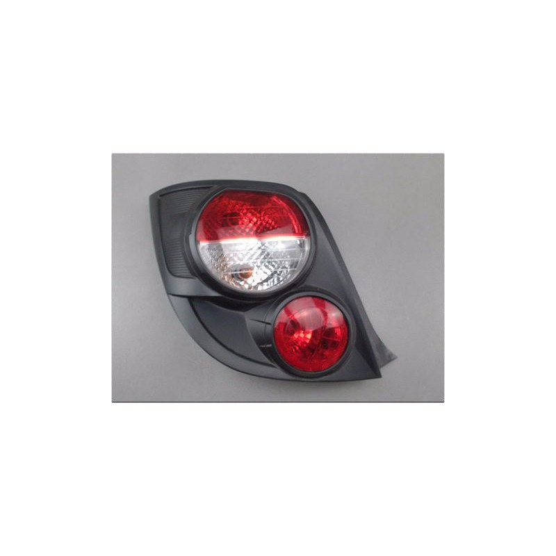 FEU ARRIERE GAUCHE  CHEVROLET AVEO II 11-15
