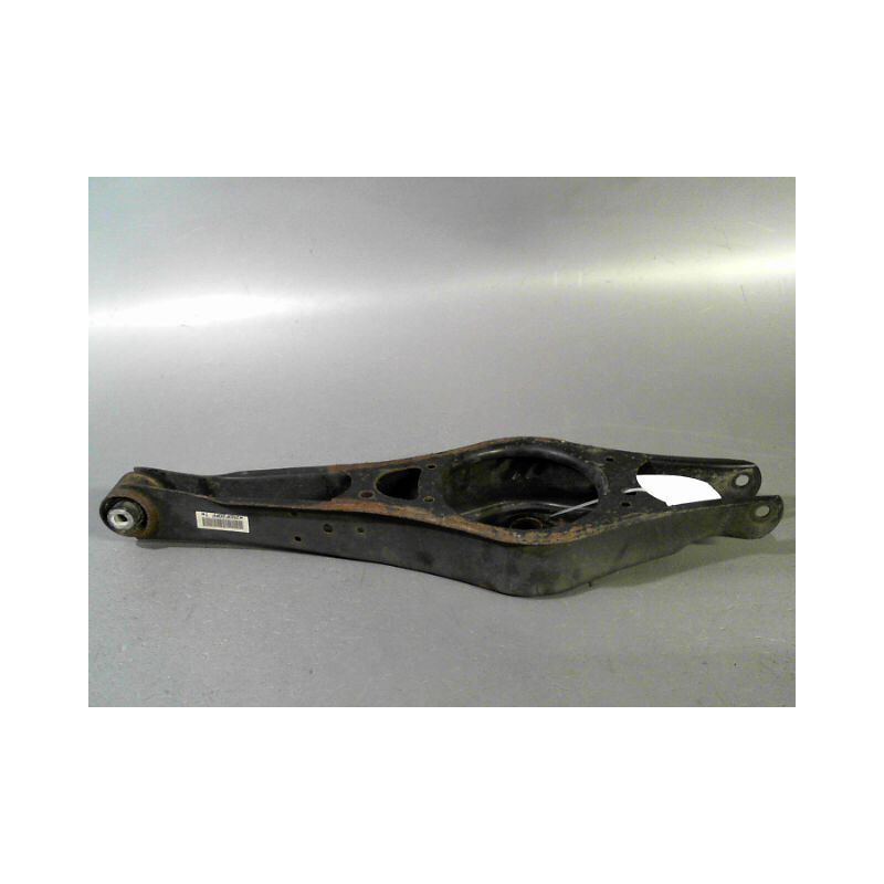 TRIANGLE INFERIEUR ARRIERE DROIT AUDI A3 2003-