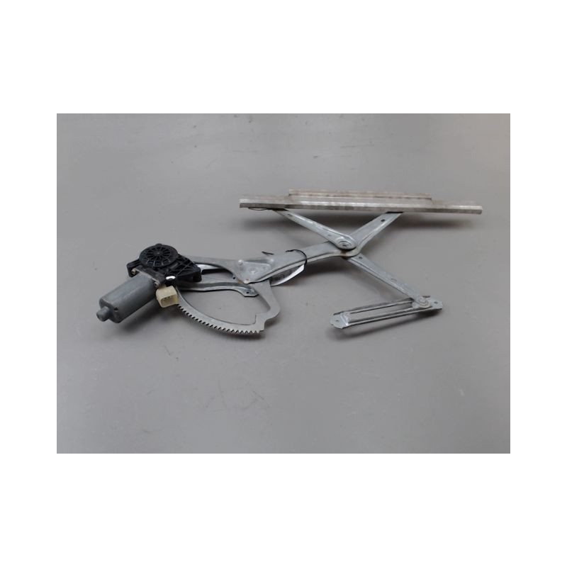 MECANISME LEVE-GLACE AVANT GAUCHE MERCEDES E200