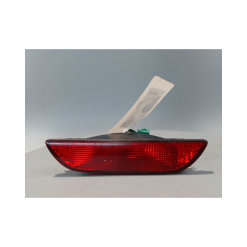 FEU BROUILLARD CENTRAL ARRIERE NISSAN NOTE