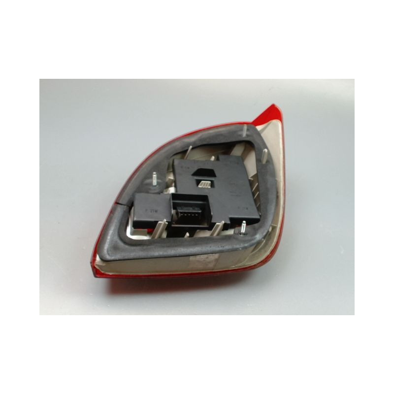 FEU ARRIERE GAUCHE  FORD FIESTA IV Phase 1 1995-1999