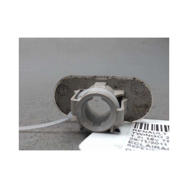 REPETITEUR AILE GAUCHE RENAULT TWINGO 2 2007-
