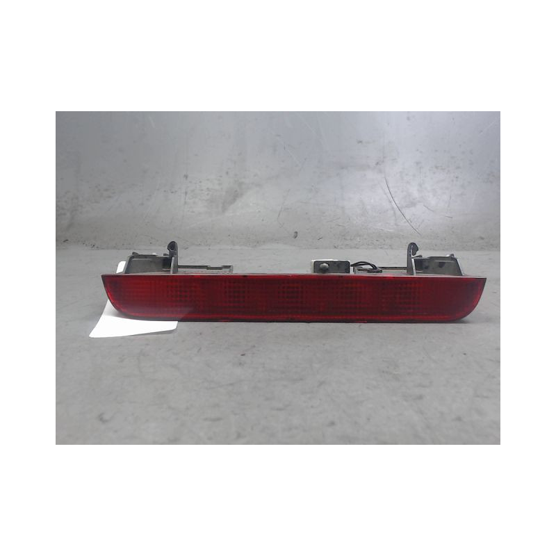 FEUX STOP SUPPLEMENTAIRE NISSAN X-TRAIL