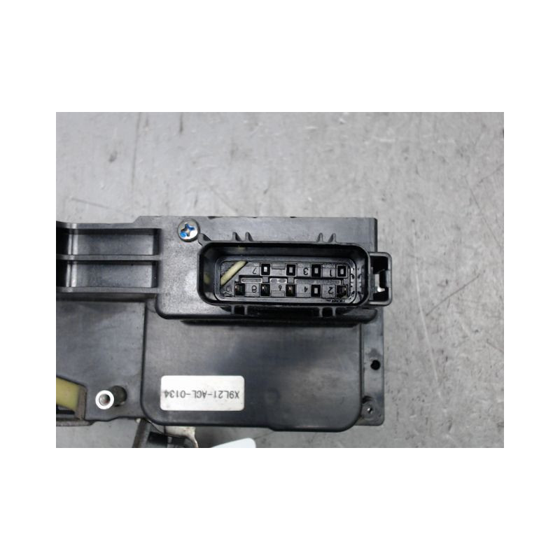SYSTEME CONDAMNATION AVANT DROIT FORD FUSION 2005-