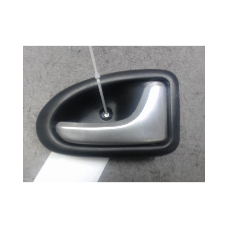 POIGNEE INTERIEURE PORTE AVANT DROIT RENAULT CLIO II PH.1 98-2001