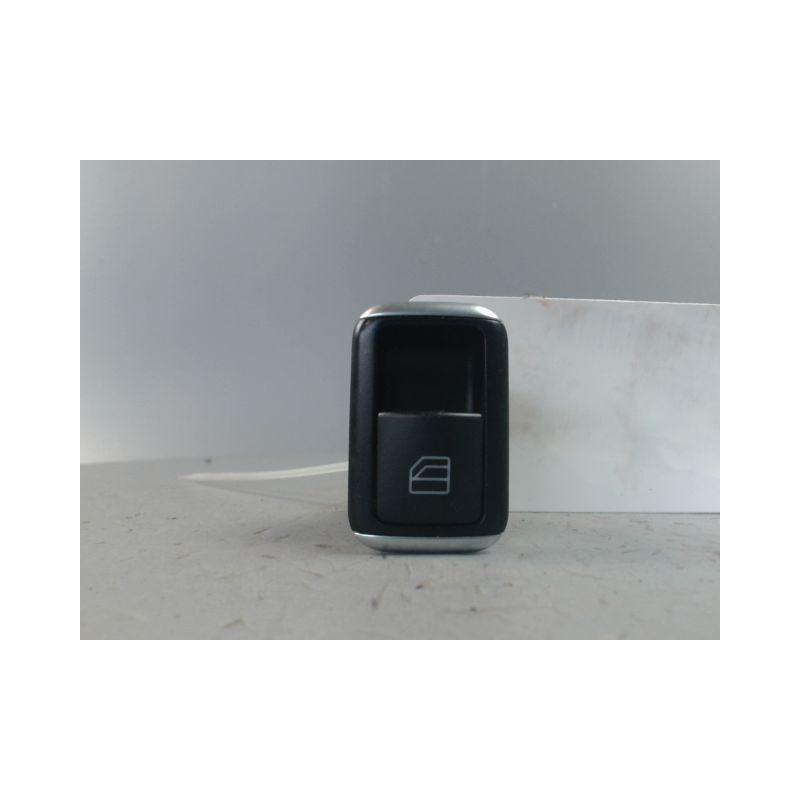COMMANDE LEVE-GLACE PORTE AVG MERCEDES CLASSE B 2008-