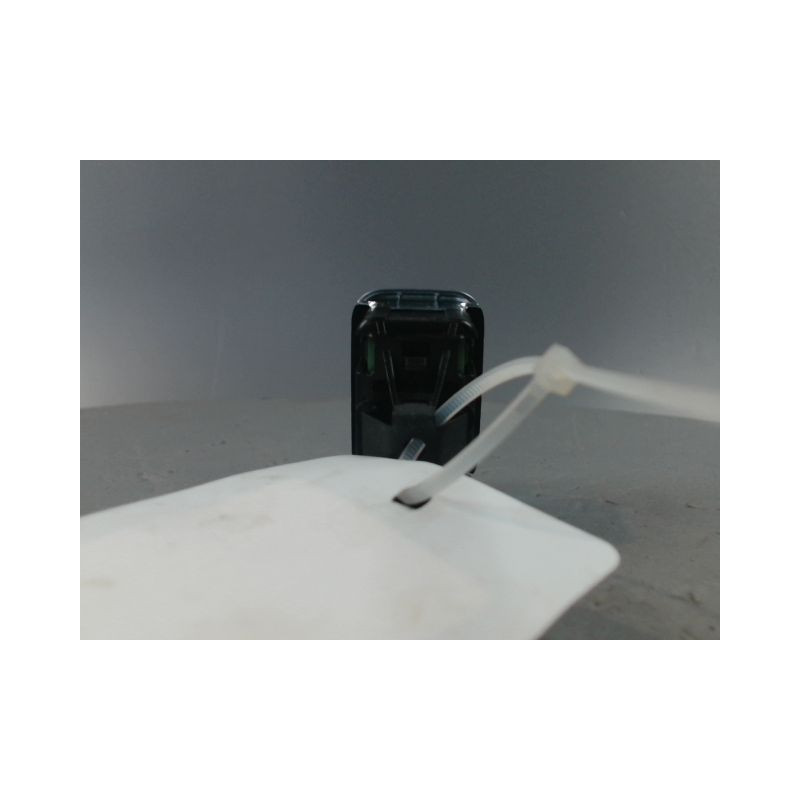 COMMANDE LEVE-GLACE PORTE AVD MERCEDES CLASSE B 2008-