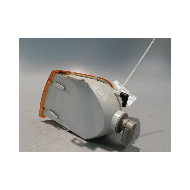 CLIGNOTANT DROIT VOLKSWAGEN POLO 94-99