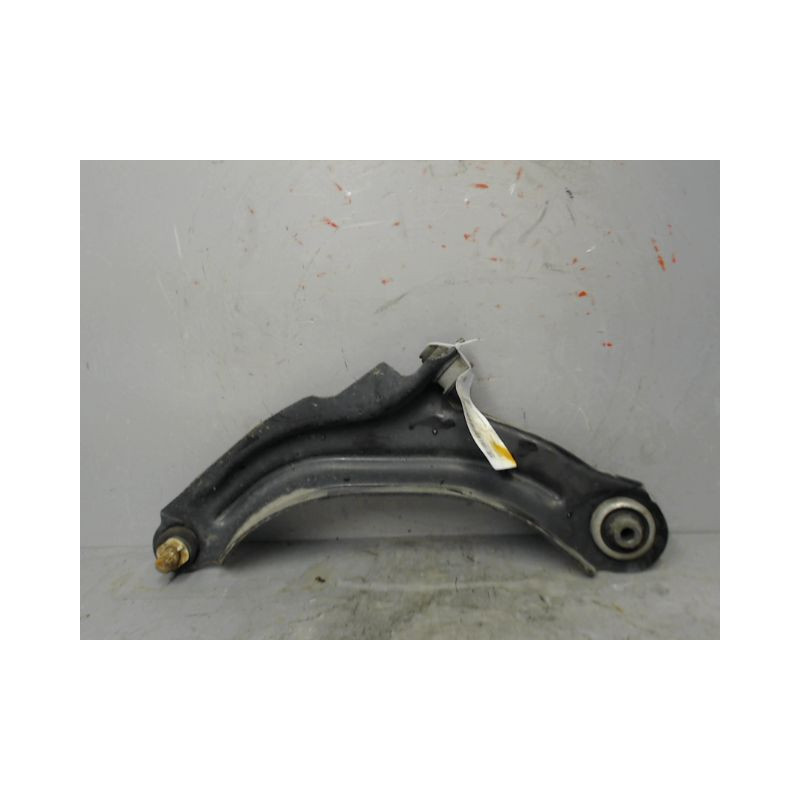 TRIANGLE INFERIEUR AVANT GAUCHE RENAULT CLIO