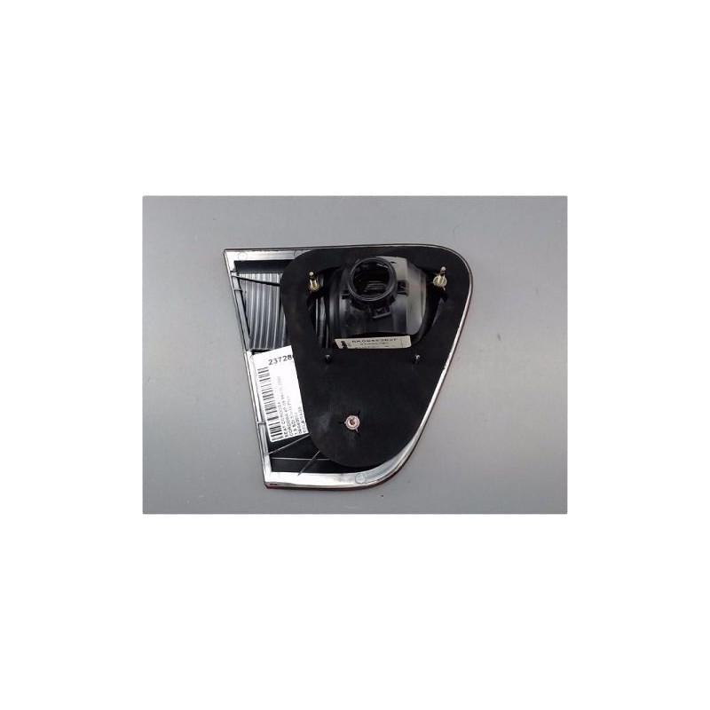 FEU ARRIERE INTERIEUR DROIT SEAT CORDOBA 99-2002
