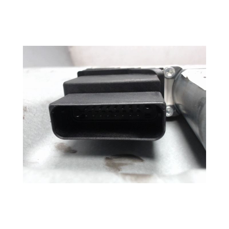 MECANISME+MOTEUR LEVE-GLACE ARRIERE DROIT VOLKSWAGEN TOURAN